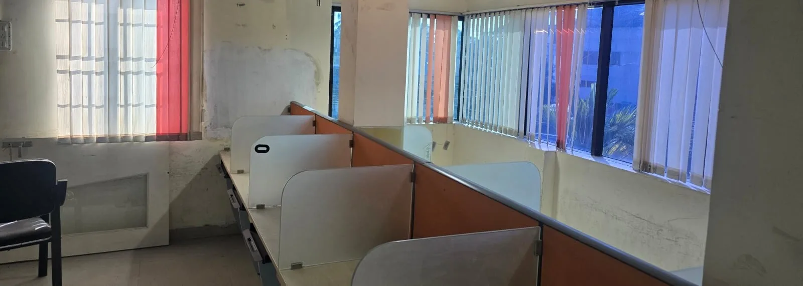 Fully furnished office, Velachery near Indian Bank (3000 sq.ft) — photo 1